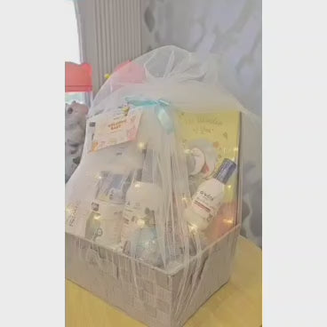 Premium Personalised Gift Hamper (RM200 – RM400)